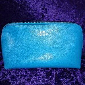 💙Authentic Coach Makeup Bag💙